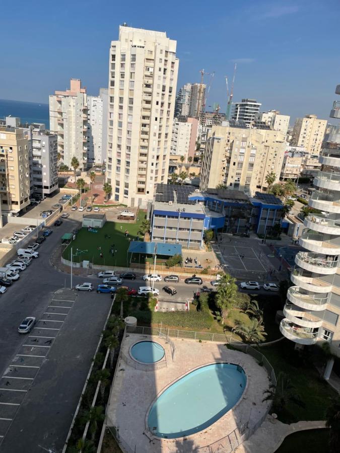 Isralux Apartments Bat Yam Exterior photo